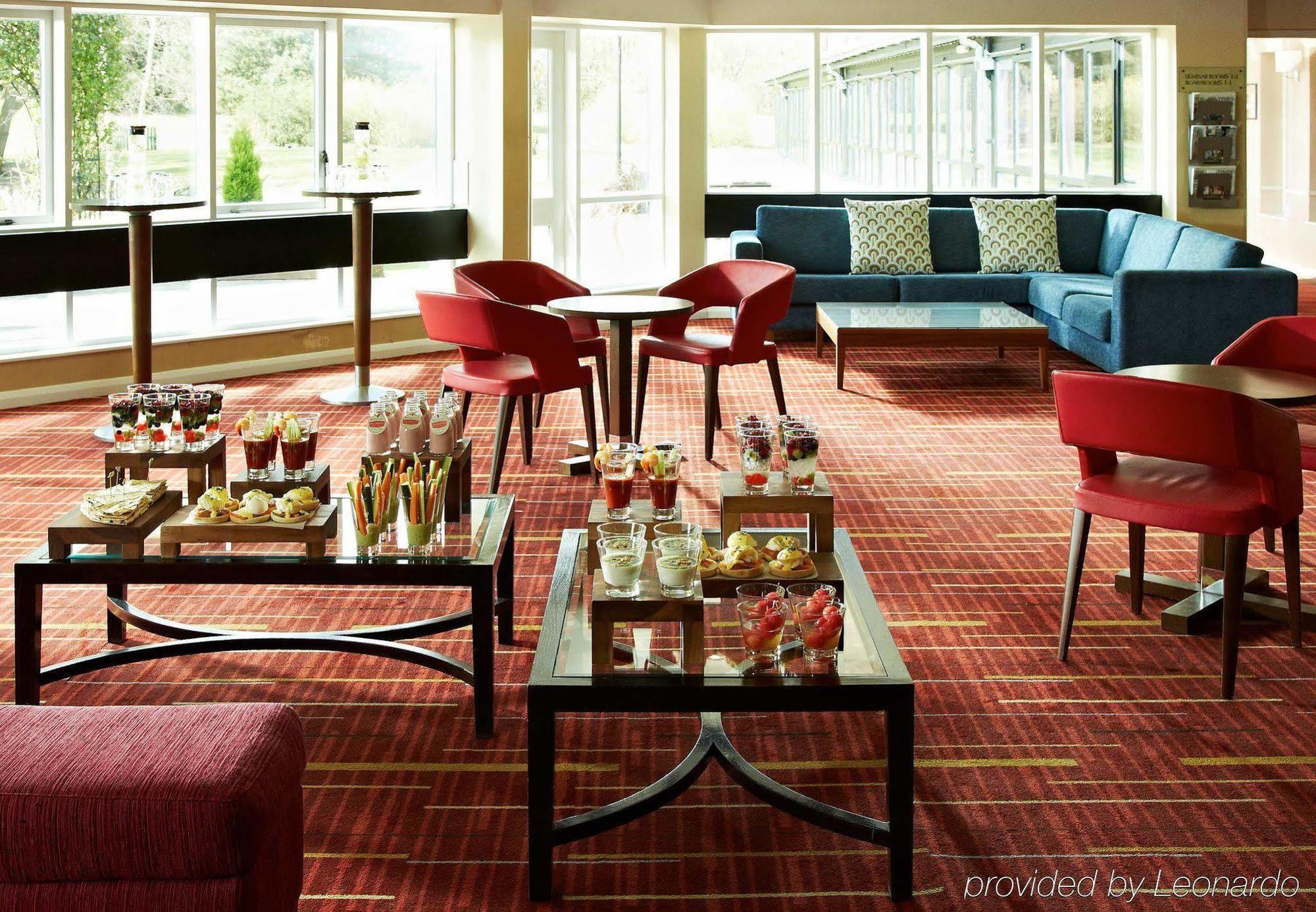 Delta Hotels By Marriott Петербург Экстерьер фото